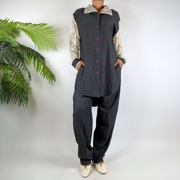 Vintage 90s Grunge Gray Pin Stripe Oversized Pantsuit Blazer & Trousers / Sz: M - Picture 1 of 9